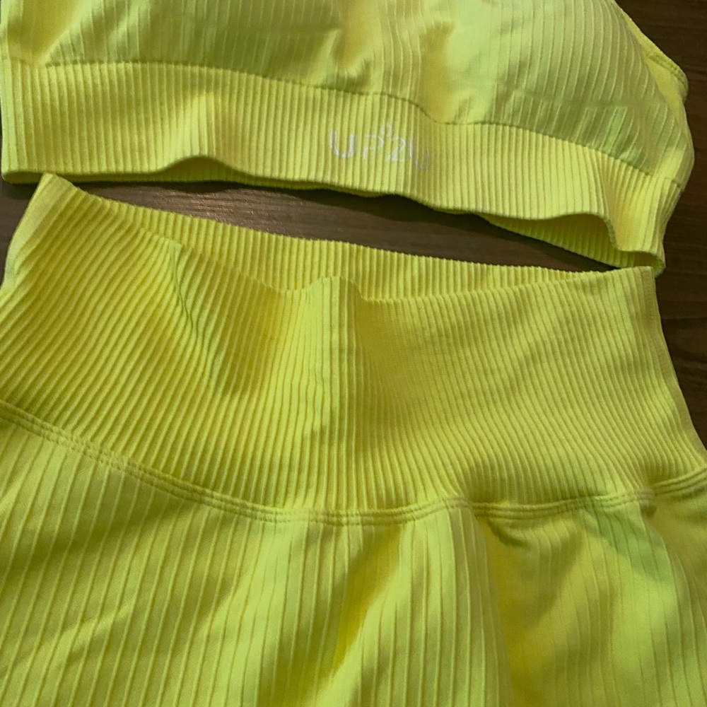 New with tags workout set🎾🎾🎾 - Picture 2 of 8